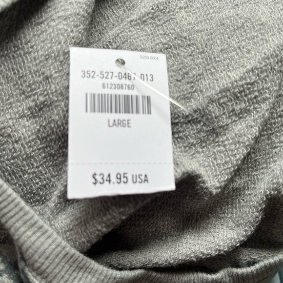 Hollister Slightly Cropped Pullover Sweatshirt - Picture 2 of 5